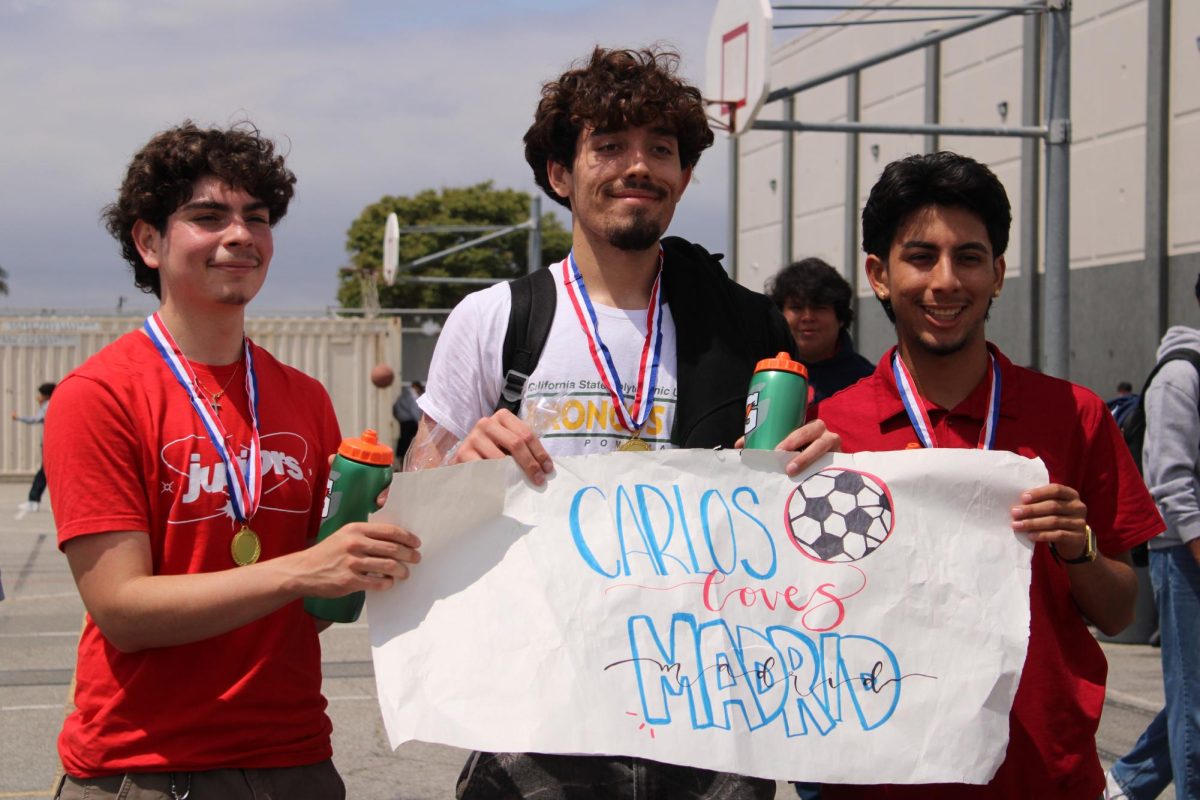 Champion Trio: Aaron Castellanos (12), Gabriel Chaparro (12), and Carlos Miranda (12) end their senior year on a high note, clinching a well-deserved win as champions of the 2025 Senate 3v3 games. 