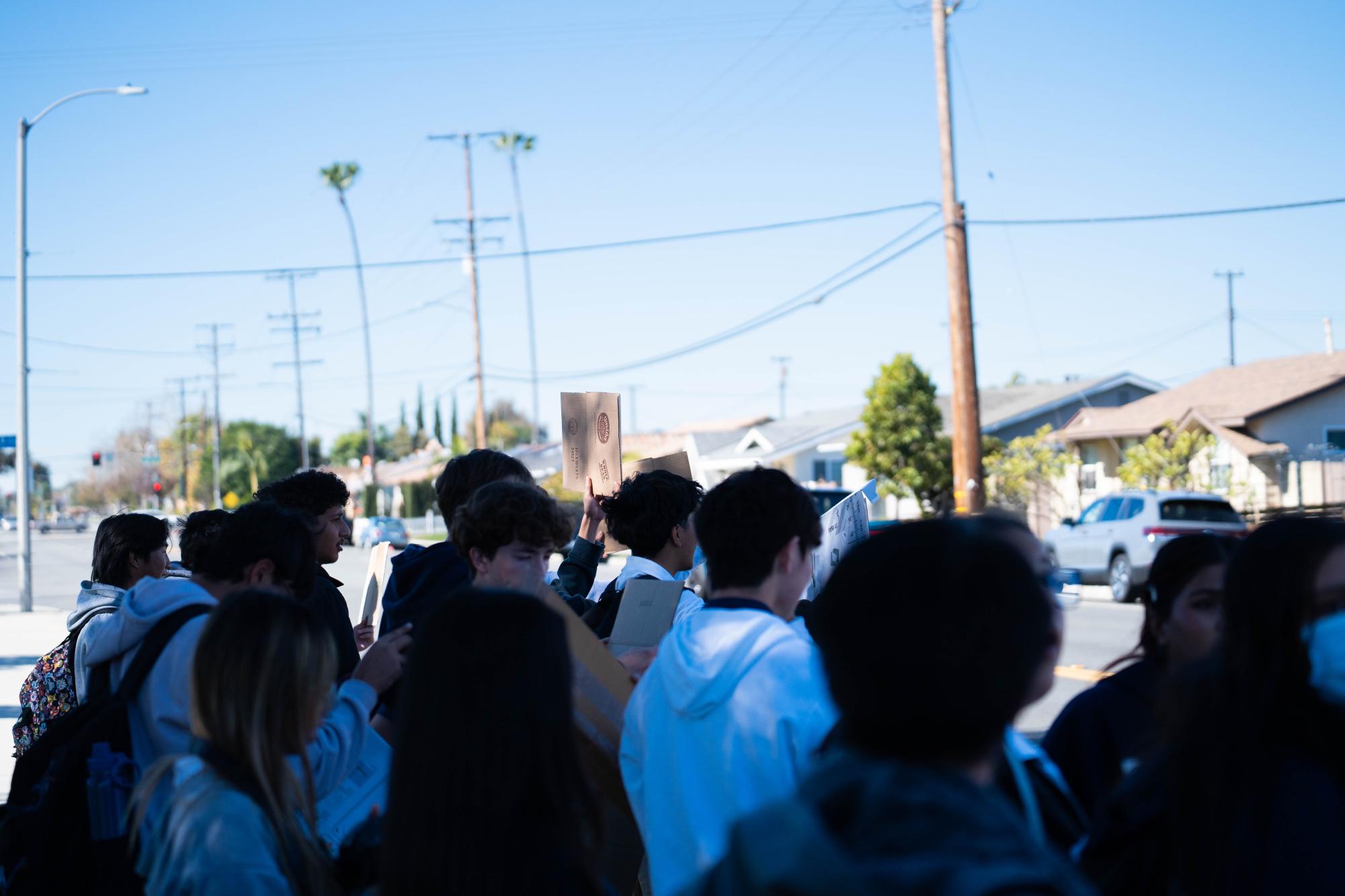OA students walk out in protest against ICE